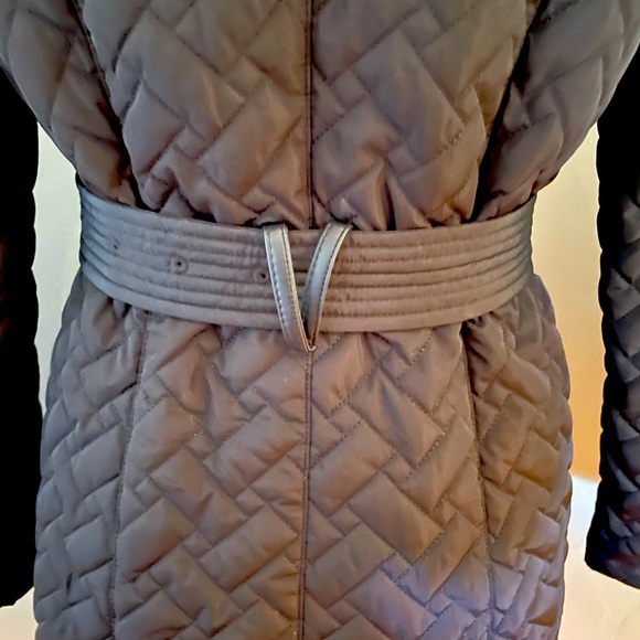 Cole Haan Signature down coat. Size small. - Picture 6 of 11